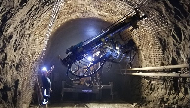 Гидравлические анкерные буровые установки