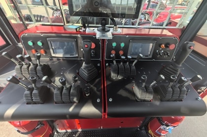 Гидравлическая буровая установка с двумя стрелами, HT81/2